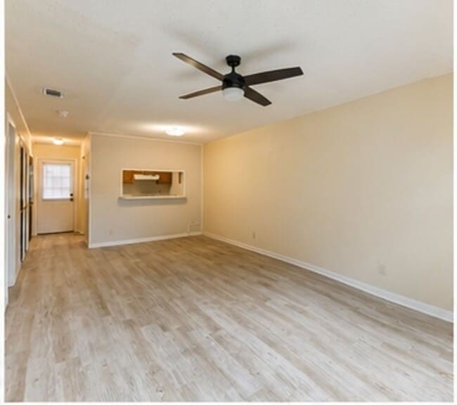 Building Photo - 4435 Dorothy Dr