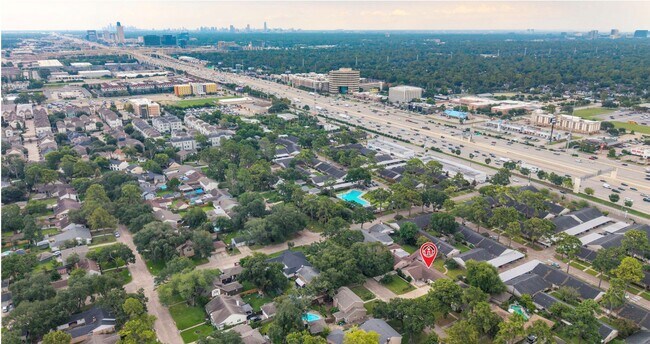 Foto del edificio - 11411 Ash Creek Dr