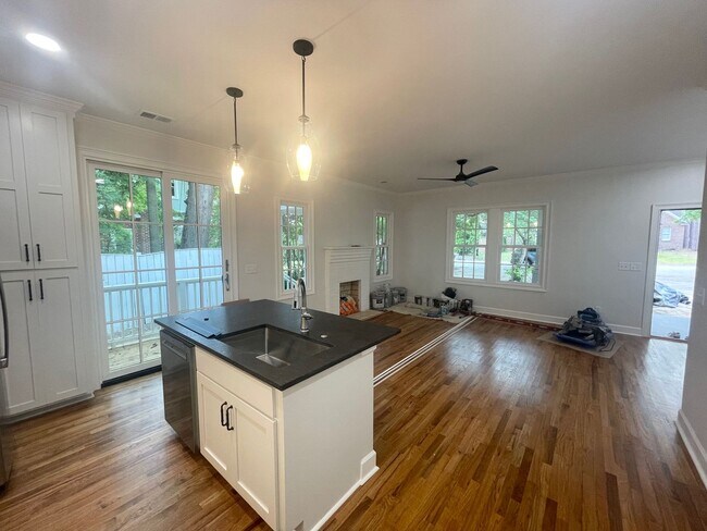 Foto del edificio - Fully Renovated in Heathwood with 2 Bedroo...