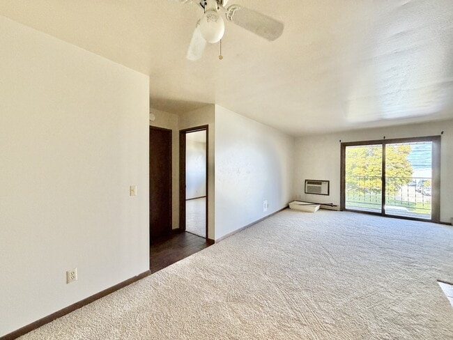 Building Photo - 1810 Greenway Cross