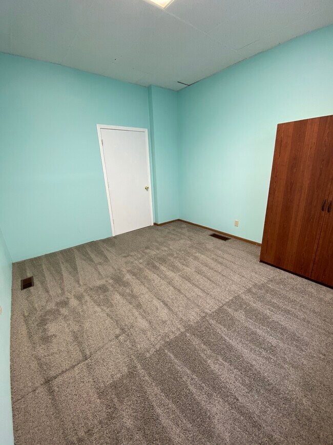2nd bedroom - 169 16th St NW
