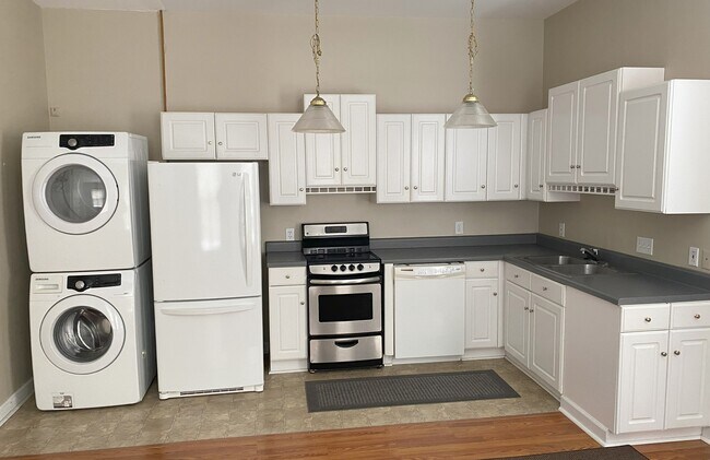 Kitchen Unit B - 2113 Gadsden St