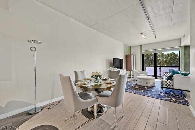 Foto del edificio - 353 E Bonneville Ave