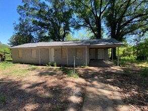 Building Photo - 4644 Huckleberry Cove
