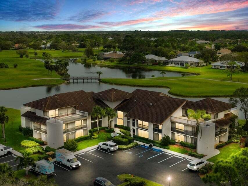 Foto principal - 3200 Twin Lakes Terrace