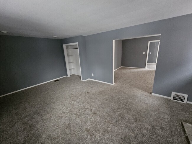 Foto del edificio - 3406 E 123rd St