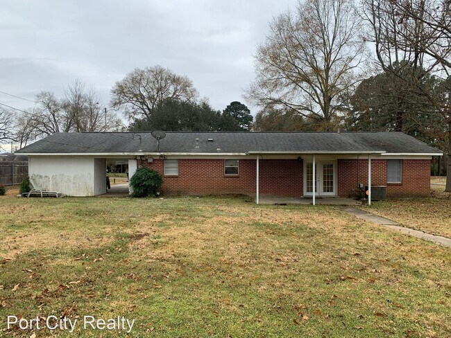Building Photo - 3 br, 2 bath House - 3016 Burson Dr.