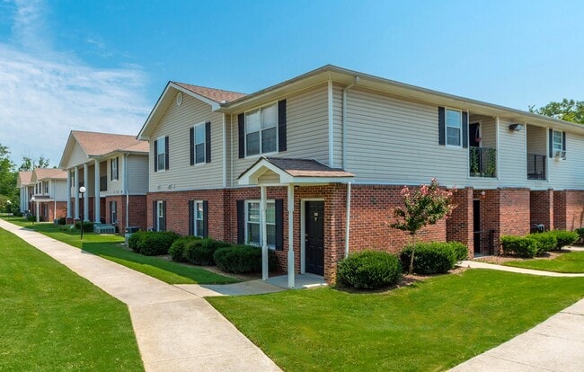 Building Photo - Dawnville Meadows Apartments