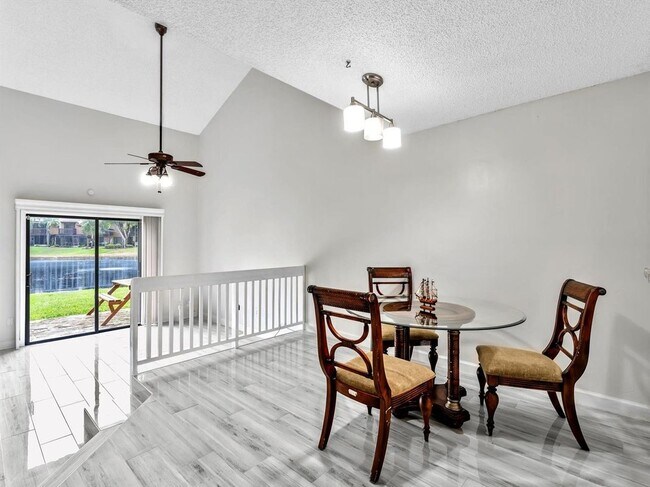 Building Photo - 4182 S Pine Island Rd