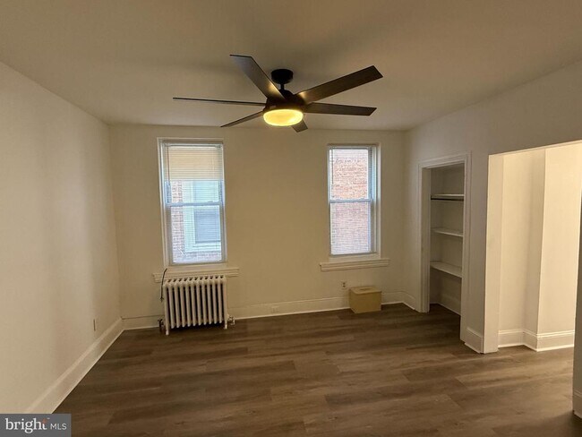 Foto del edificio - 4937 Walnut St