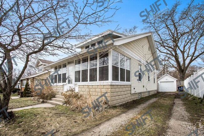 Building Photo - 727 Fuller - Cozy Single Family Home