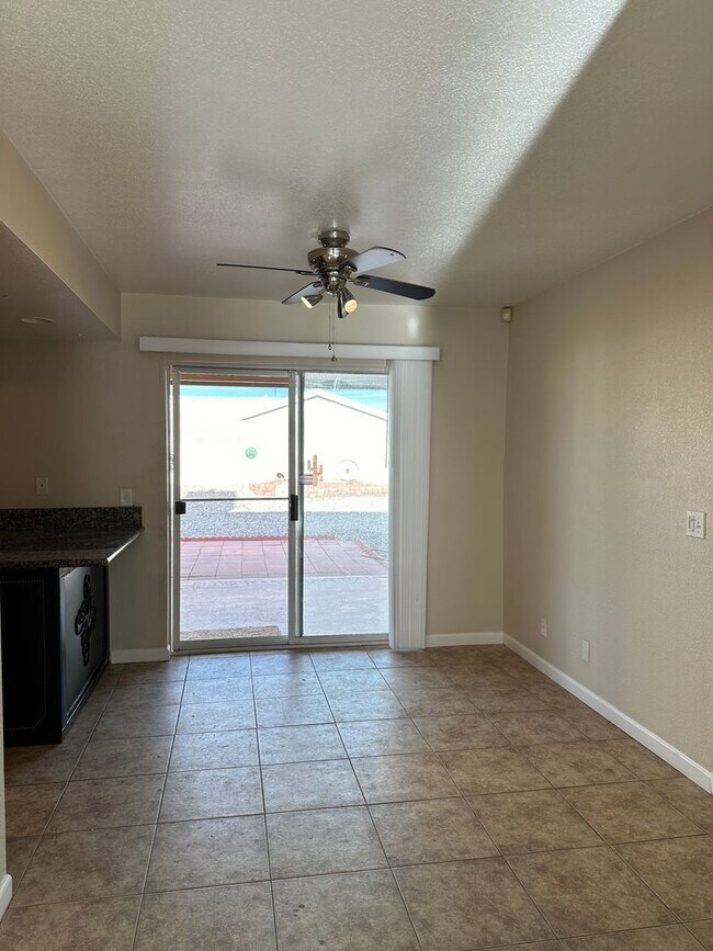 Building Photo - Long term - Unfurnished - Southside