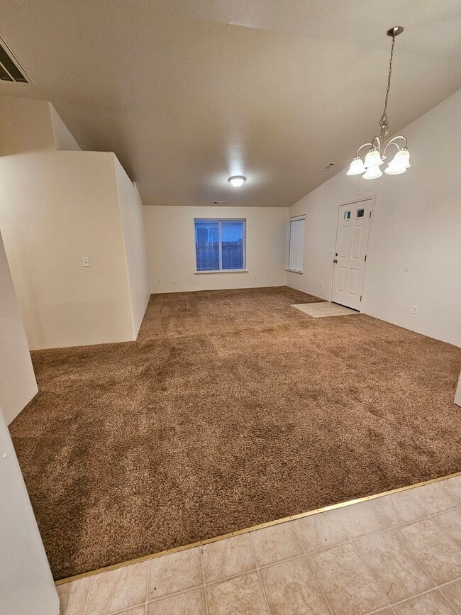 Building Photo - 3 Bedroom Home Located on Quiet Cul-De-Sac