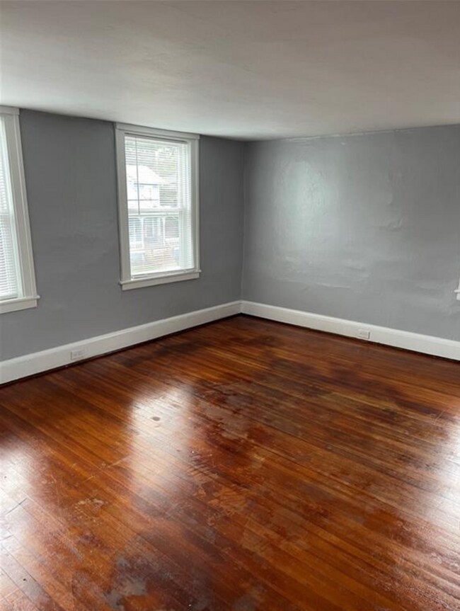 Bedroom - 145 Chapin St