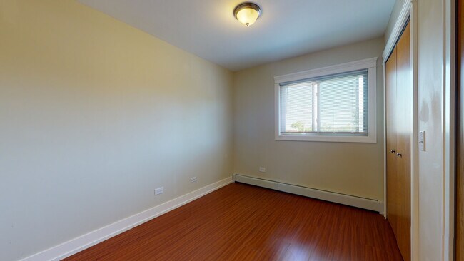 Building Photo - 1130 N Wheeling Rd