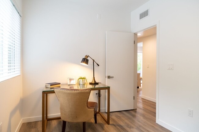 Interior Photo - Hollywood Hills, tree lined street, perfec...