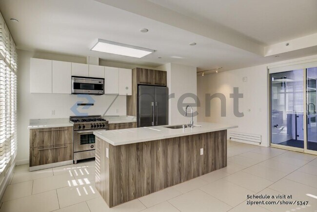 Foto del edificio - 1789 Washington St