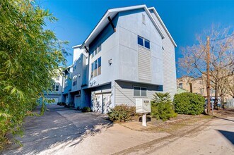 Building Photo - 4308 Lillian St