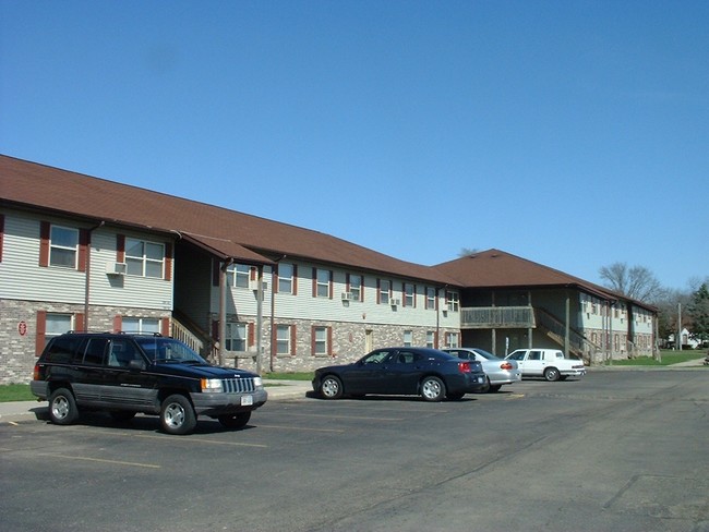 Primary Photo - Kemper Manor Apartments