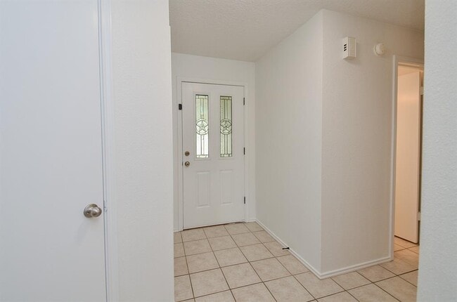 Building Photo - 1215 Three Forks Dr
