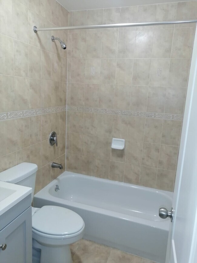 Bathroom - 1722 Linden Blvd