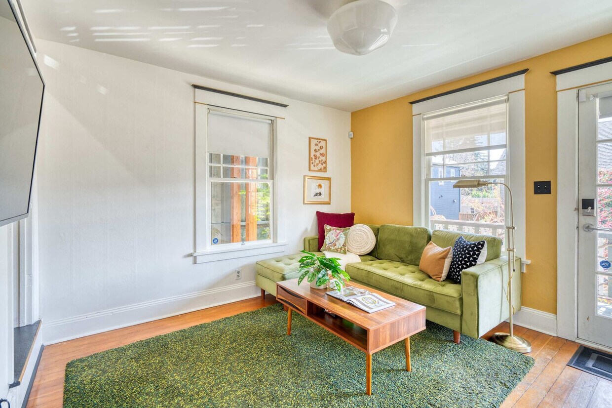 Foto principal - 1235 N Prescott St