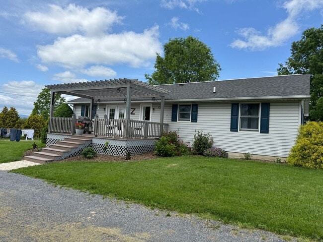 Building Photo - 1100 Mud Level Rd