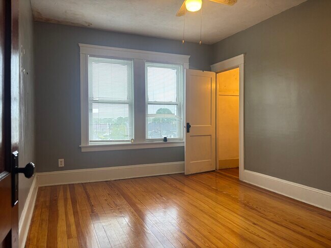 Building Photo - 109 Hemond Ave