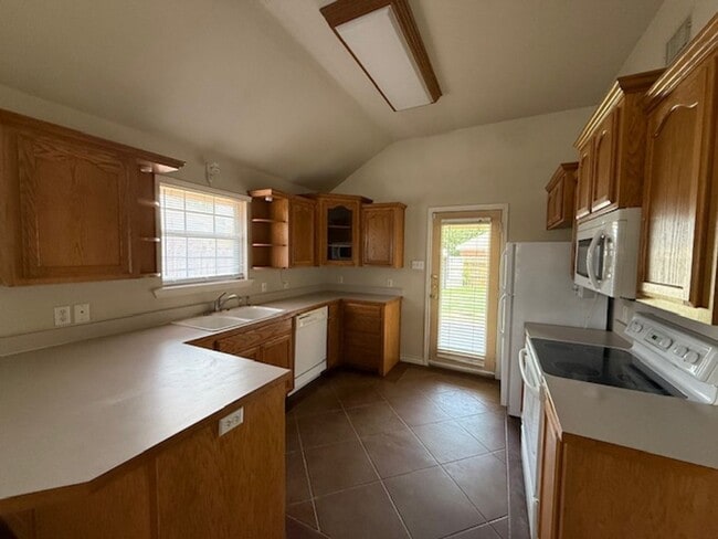 Foto del edificio - 6610 Inverness St