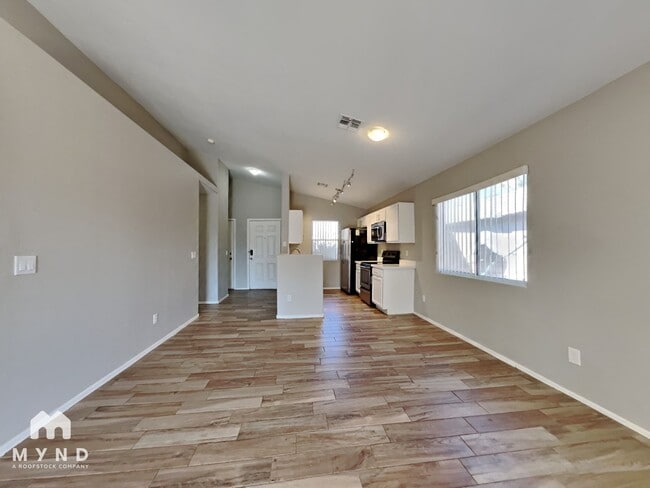 Building Photo - 13583 W Saguaro Ln