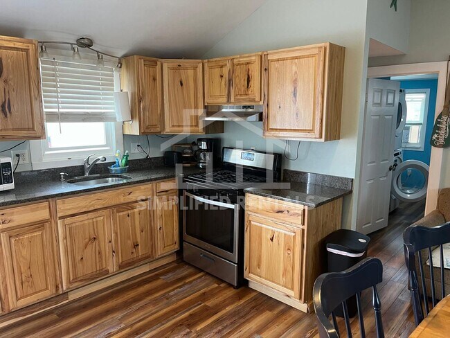 Foto del edificio - 7 Perkins Ave