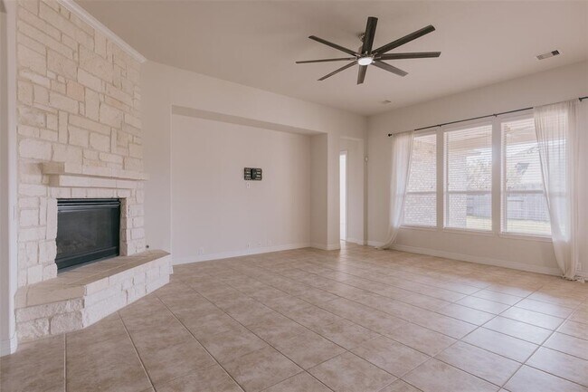 Building Photo - 14003 Lake Tahoe Ct