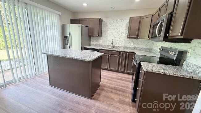 Building Photo - 12571 Bluestem Ln