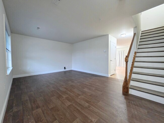 Foto del edificio - 107 Cedarwood Dr