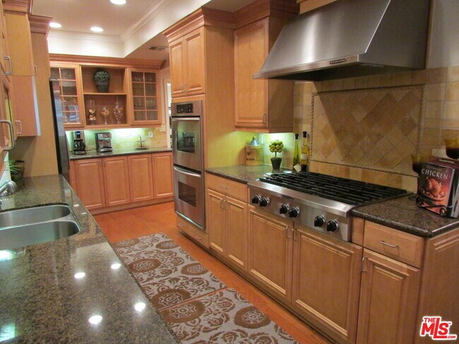 Foto del edificio - 1550 Greenfield Ave