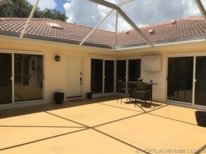 Building Photo - 9140 Sun Terrace Cir