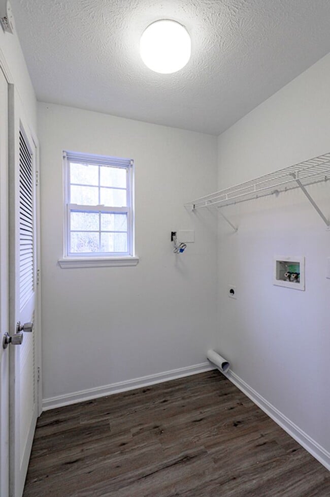 Building Photo - 4505 Ash Ave