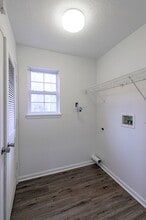 Building Photo - 4505 Ash Ave