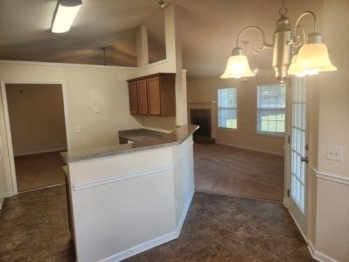 Foto del edificio - 605 McDowell Ln