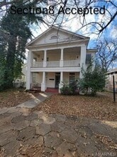 Building Photo - 1314 S Hull St