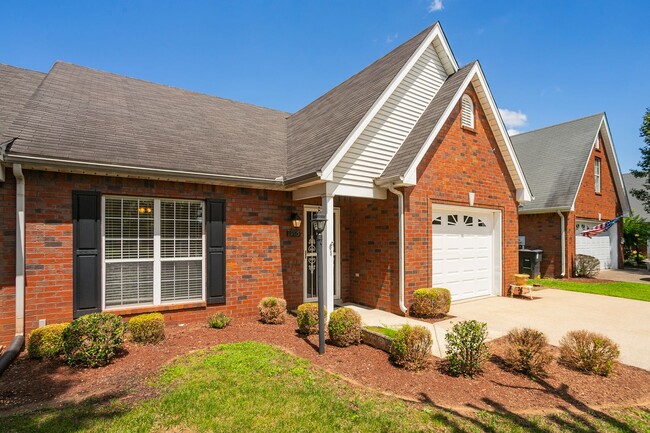 Foto del edificio - Lovely Townhome in Murfreesboro!