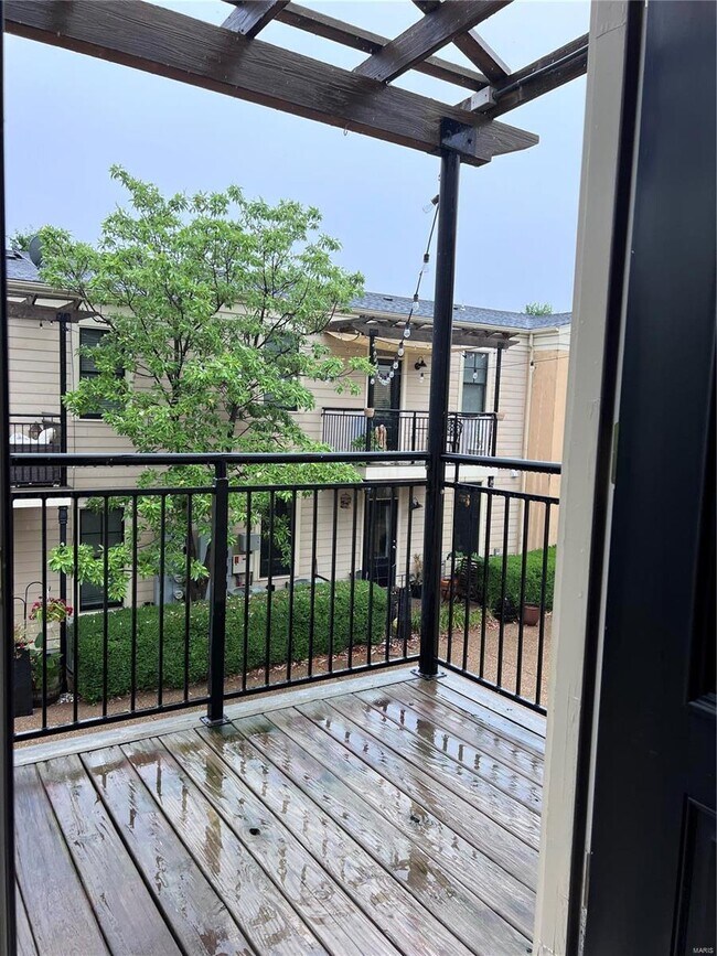 Foto del edificio - 3404 Hiram St