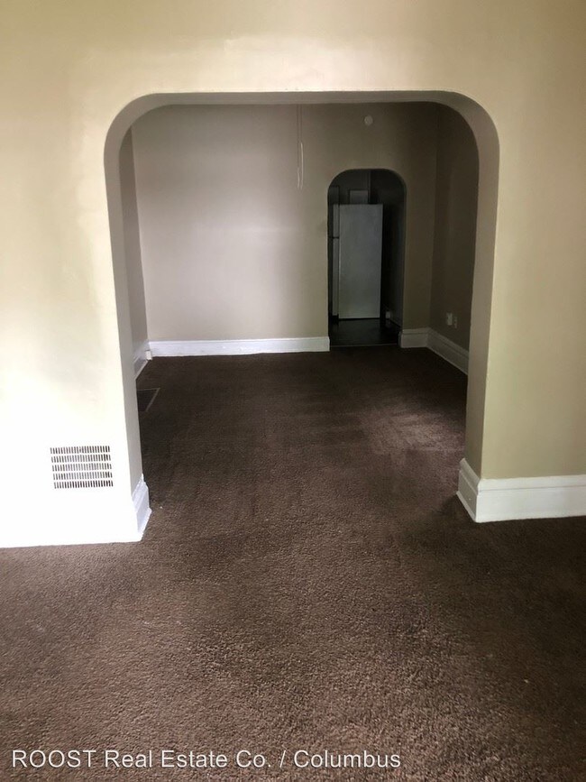 Building Photo - 99-101 Whitethorne Ave