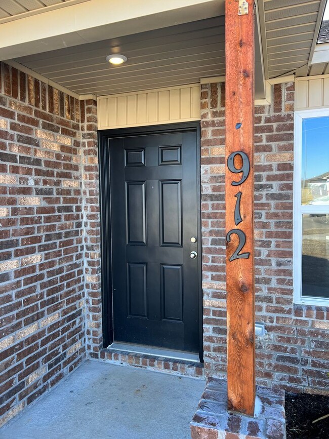Building Photo - BACKYARD FENCING INCLUDED!!Beautiful Brand...