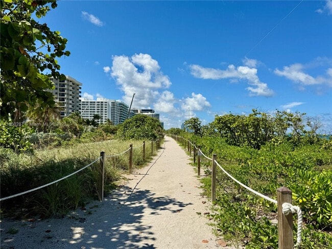 Building Photo - 9201 Collins Ave