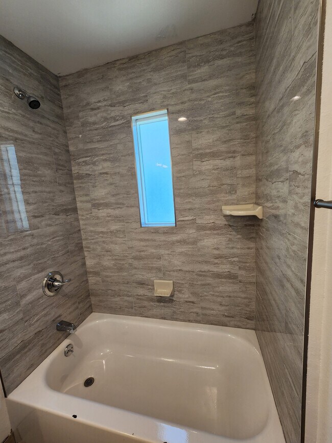 Foto del edificio - 14614 Vanowen St