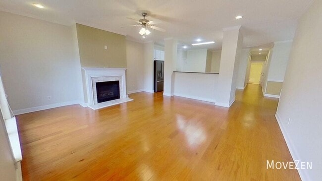 Foto del edificio - 307 Easterlin Way