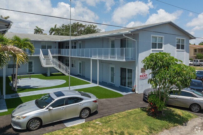 Entrada - North Lake Garden Apartments