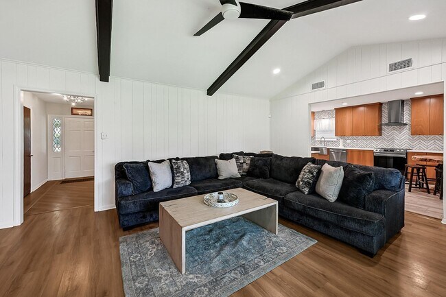 Foto del edificio - 18210 Barbuda Ln