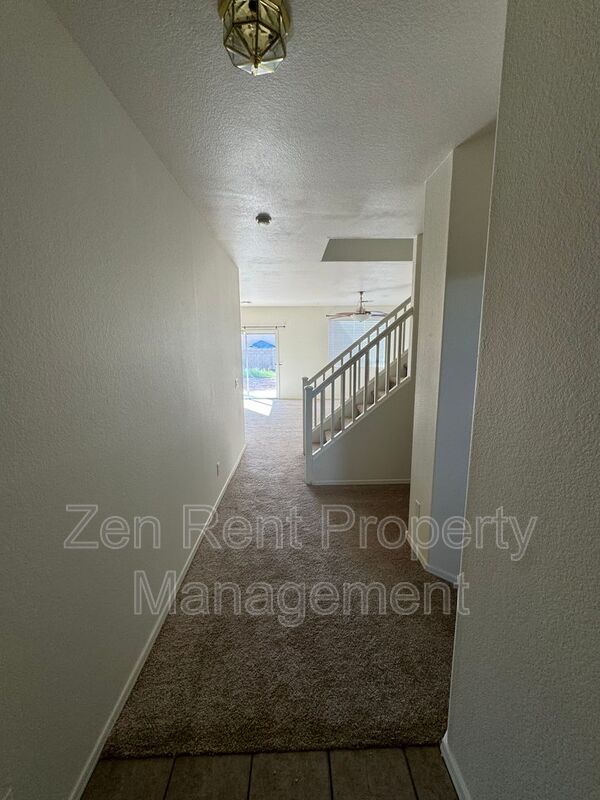 Foto del edificio - 4933 E Meadow Mist Ln